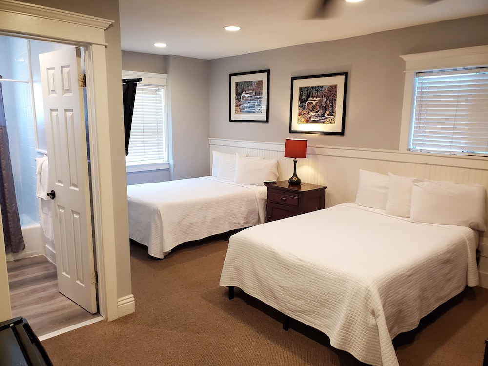Coronado Island Inn - photo 11