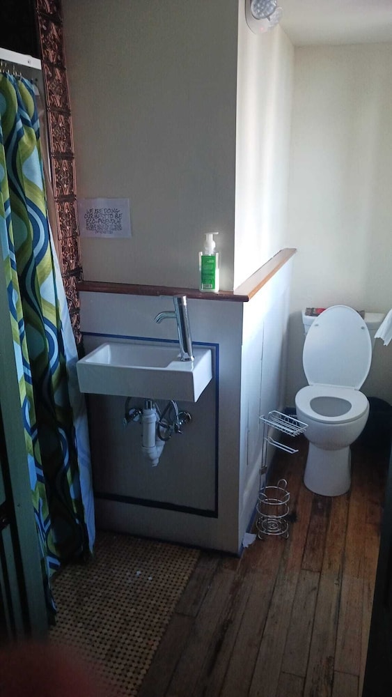 Michie Hostel - photo 41