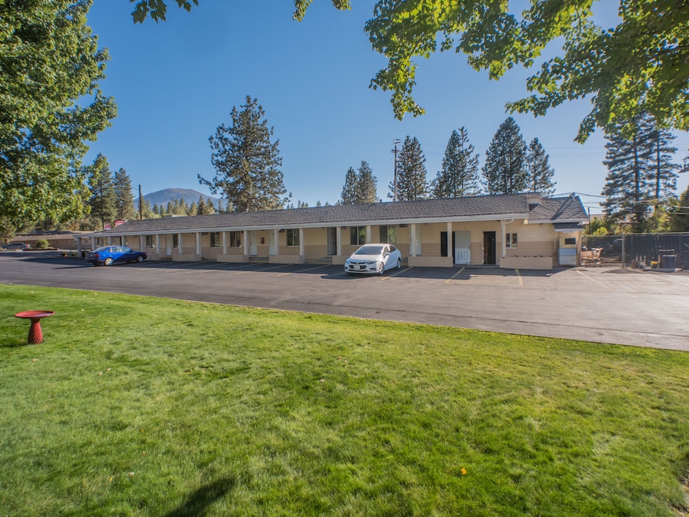Shasta Pines Motel & Suites - photo 54