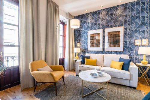 tuGuest Isabel la Catolica Apartment — 4-Star Luxury Hotel in Granada, Spain
