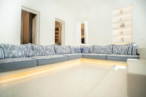 Narkissos 19th Century Cycladic Stone House — 4-Star Luxury Hotel in Astypalaia, Greece