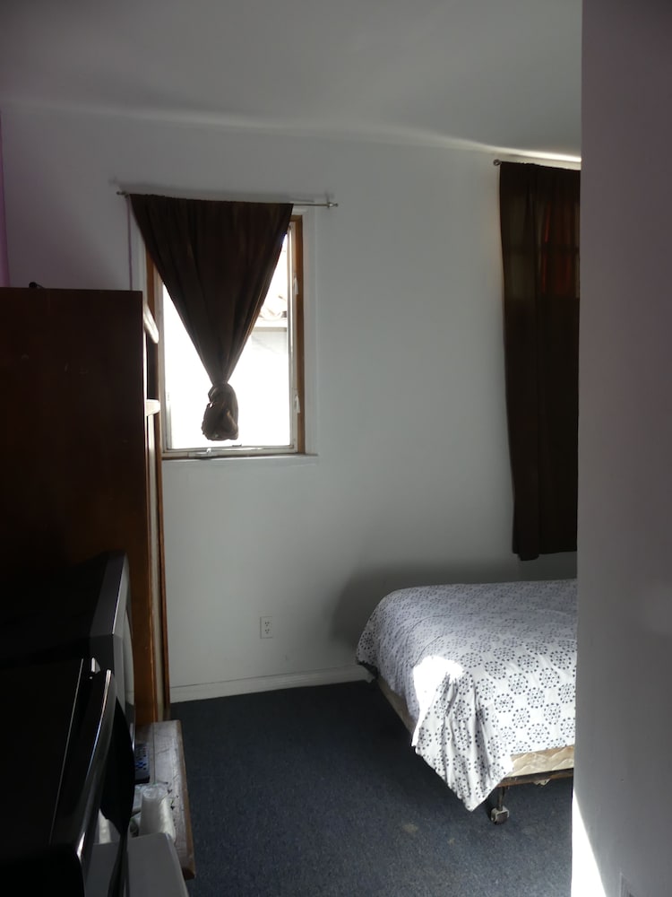 Wilshire Orange Hotel - photo 30