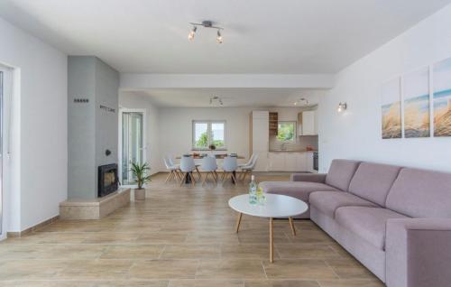Villa Wonderview — 4-Star Luxury Hotel in Marcana, Croatia