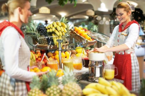 Landzeit Autobahnrestaurant & Motorhotel Loipersdorf pet-friendly hotel Sankt Michael Im Burgenland
