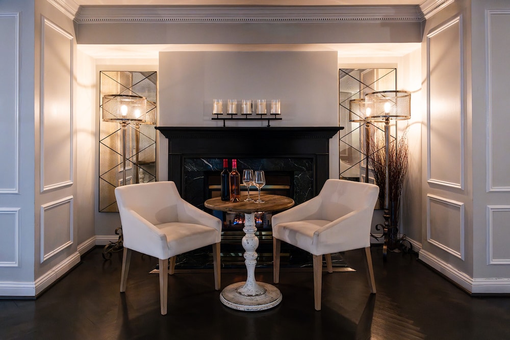 The Normandy Hotel - photo 3