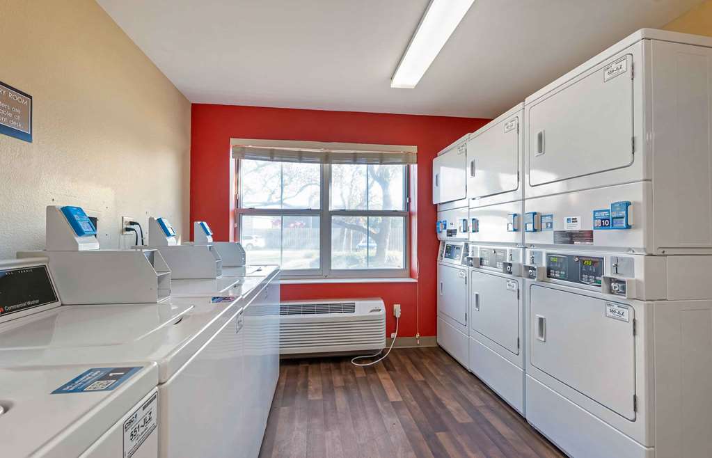 Extended Stay America Suites Chicago O'Hare Allstate Arena - photo 33