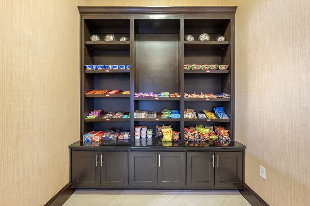 Best Western Plus Midland Suites - photo 23