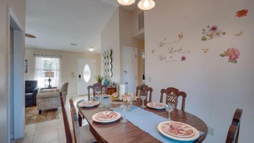 Scenic Marsh Front Deck on Tranquil Talahi Island in Savannah, United States
