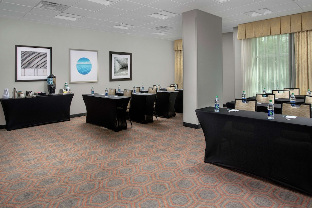 Homewood Suites by Hilton Miami Downtown Brickell - photo 33