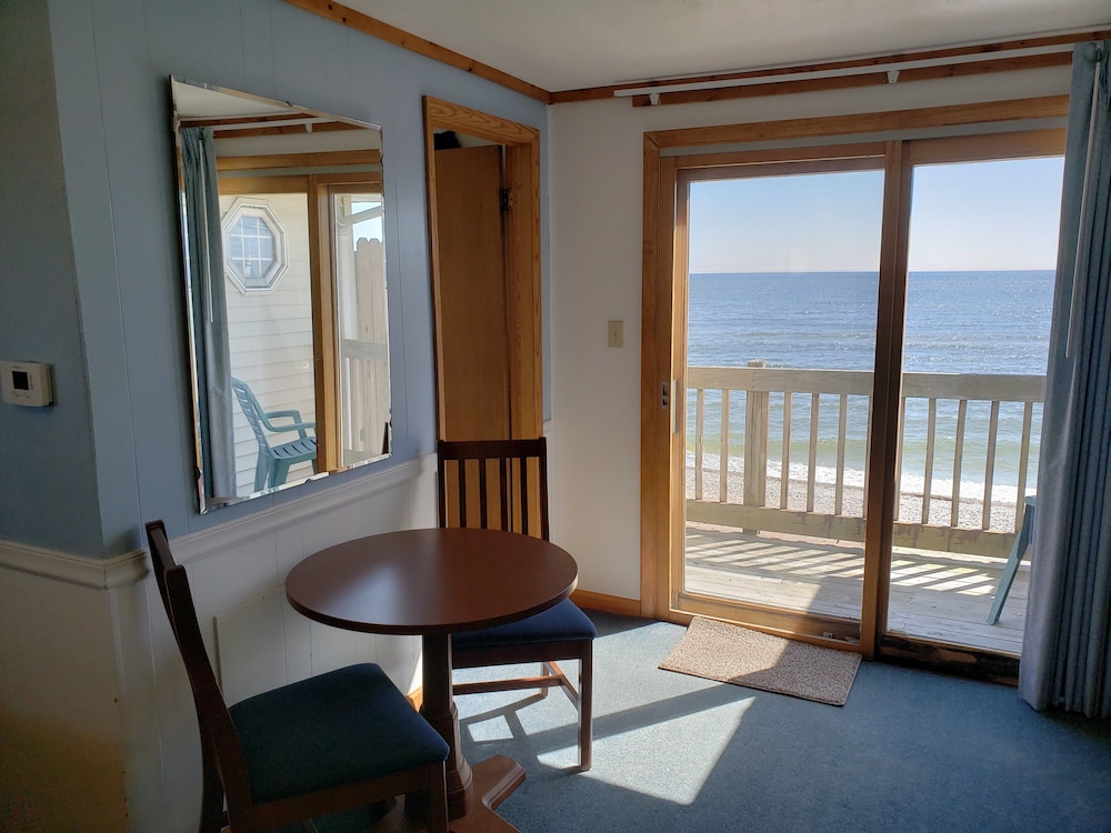 Algoma Beach Motel - photo 29