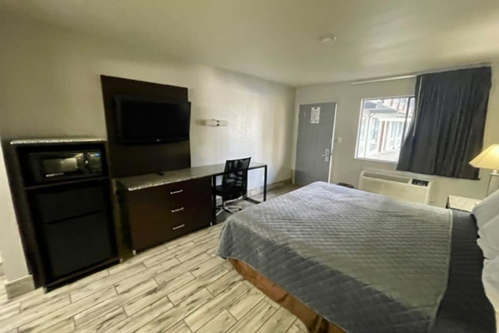 Western Inn Marietta - photo 5