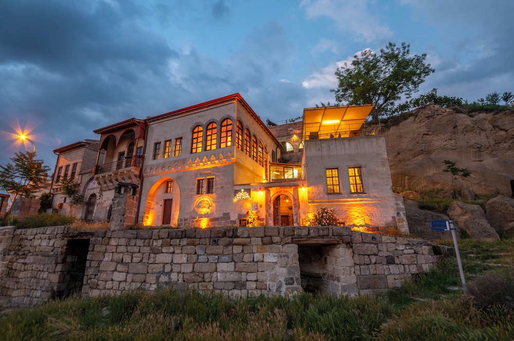 Kapalos Cave Hotel in Uerguep, Turkey