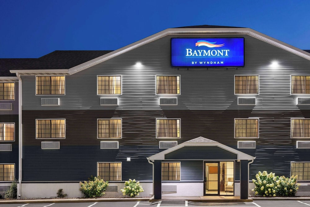 Baymont by Wyndham Cedar Rapids - photo 37