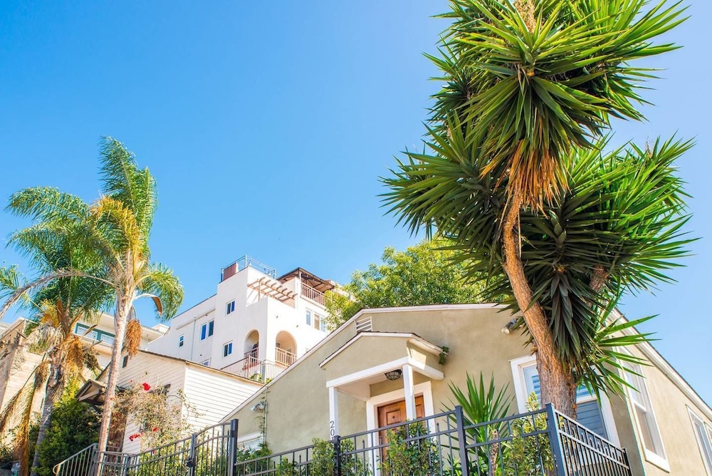 Charming 3br 2ba Craftsman Home by Domio — 4-Star Luxury Hotel in San Diego, United States