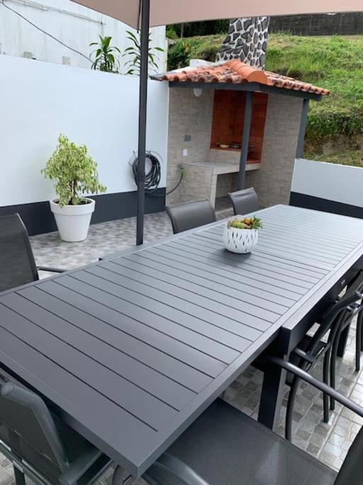 Brisa da Ribeira in Furnas, Portugal