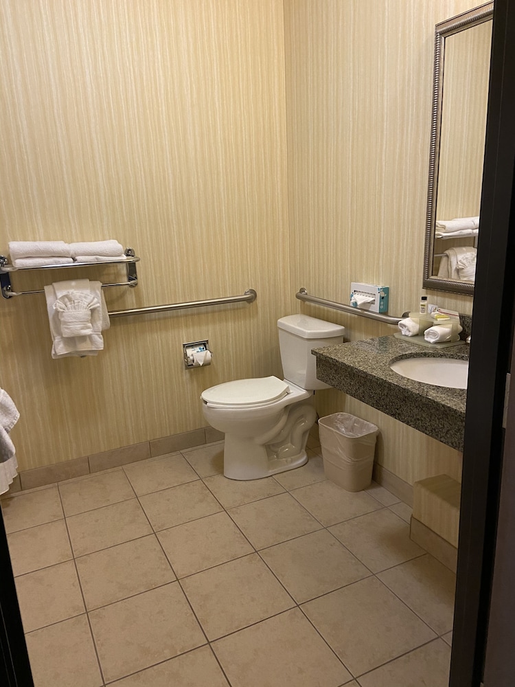 Holiday Inn Express & Suites Silt Rifle by IHG - photo 47