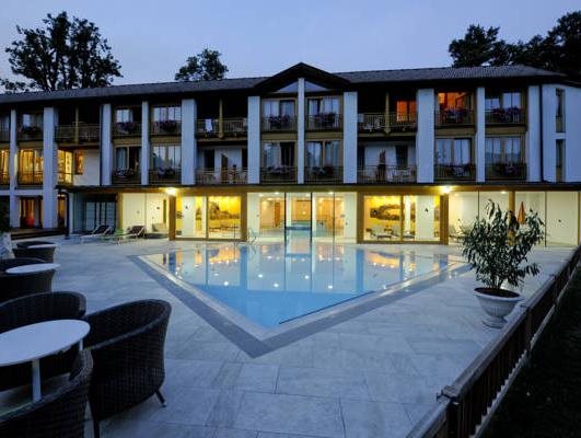Seehotel Urban pet-friendly hotel Steindorf Am Ossiacher See