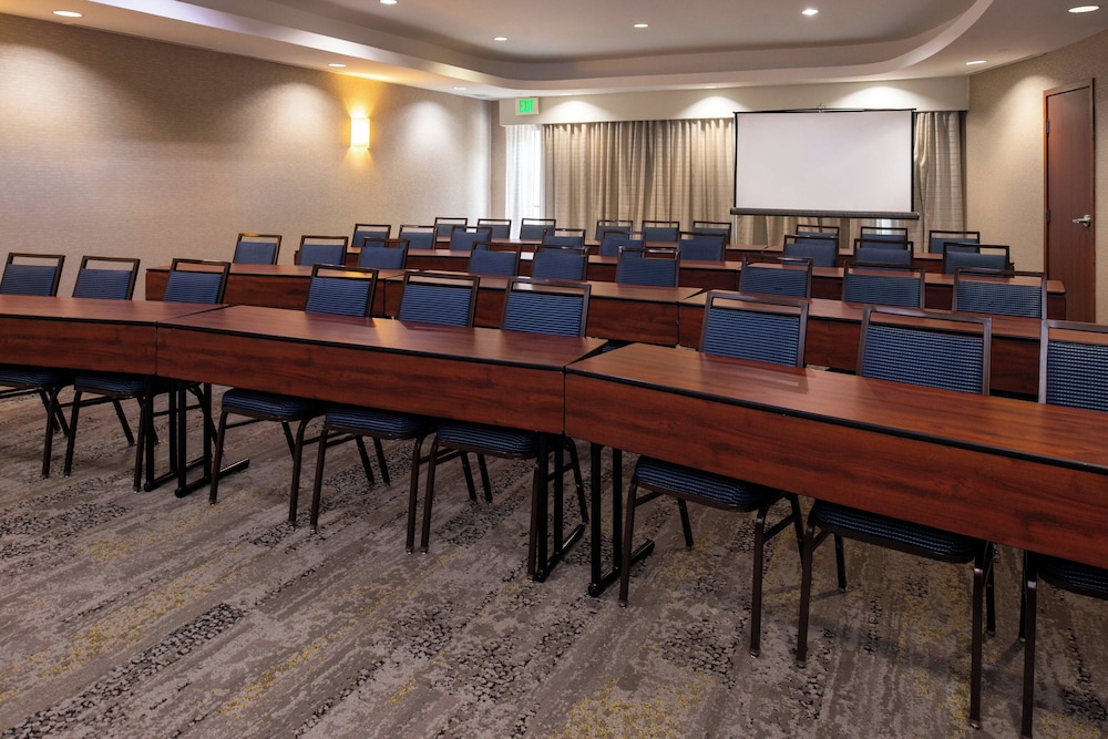 Courtyard by Marriott High Point - photo 42