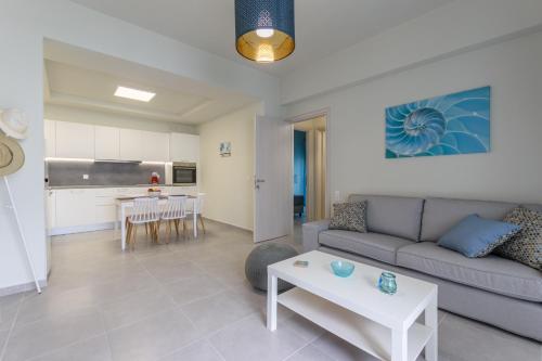 Seashell Apt 2 — 4-Star Luxury Hotel in Stalis, Greece