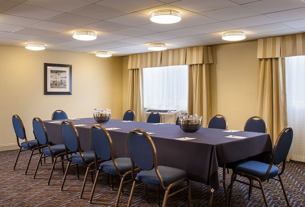 Holiday Inn Hartford Downtown Area by IHG - photo 19