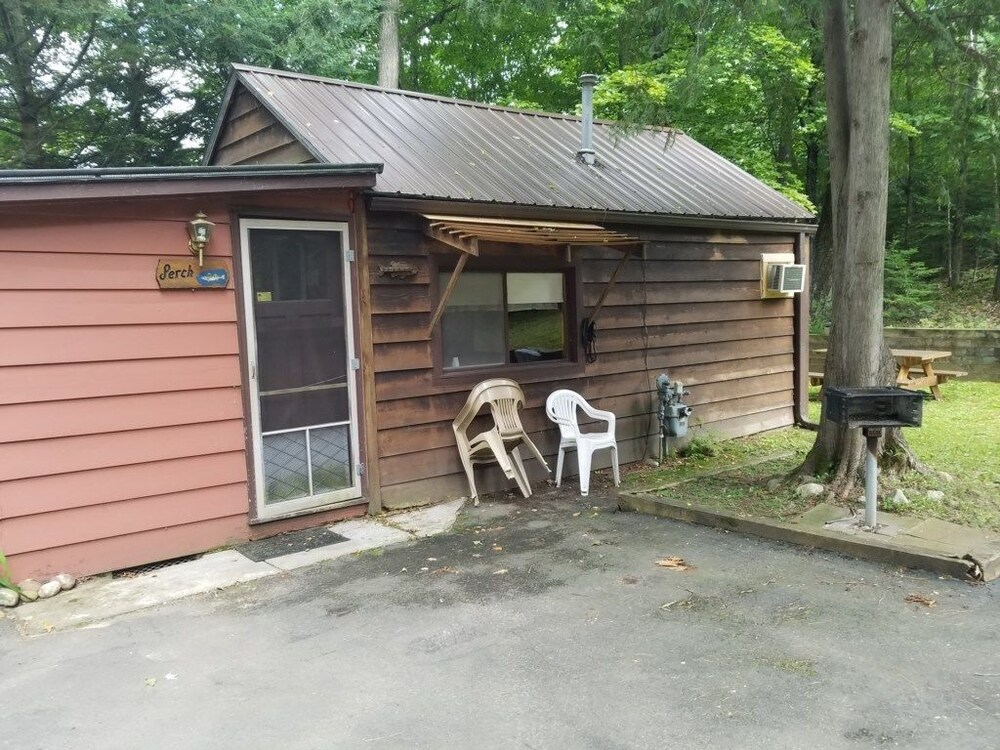 Old Stoneys Resort Bass Cabin - photo 15
