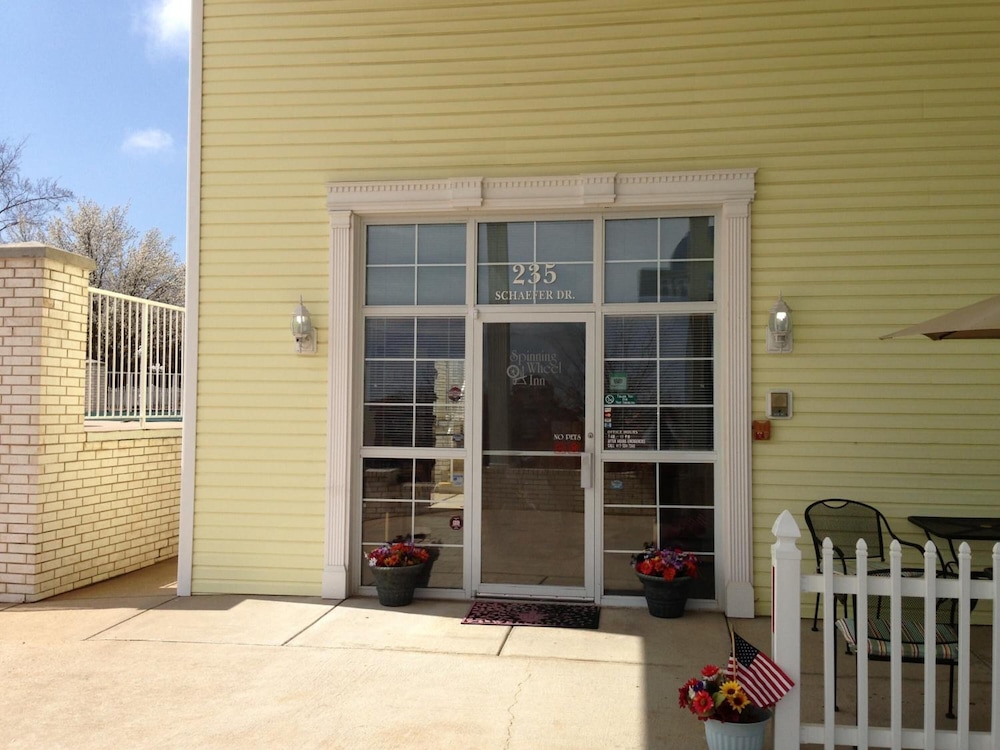 Spinning Wheel Inn - photo 37