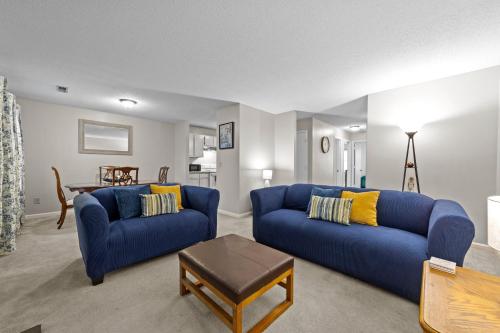Comfortable Greensboro Condo — 4-Star Luxury Hotel in Greensboro, United States