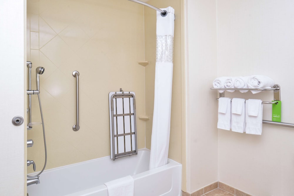 Hampton Inn Harrison - photo 18