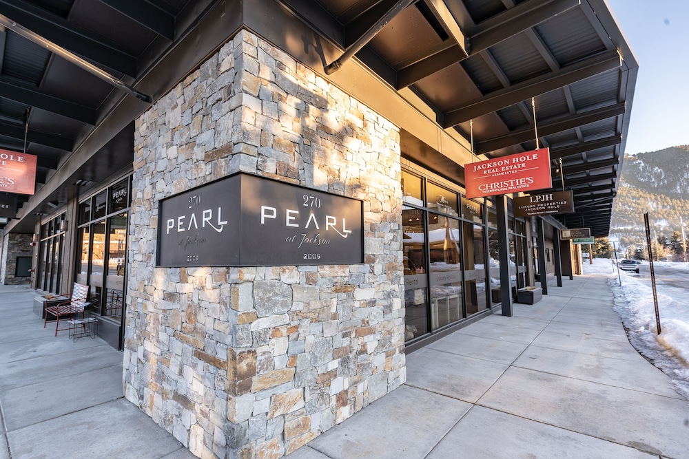 Pearl Penthouse by Jackson Vacations — 4-Star Luxury Hotel in Jackson, United States
