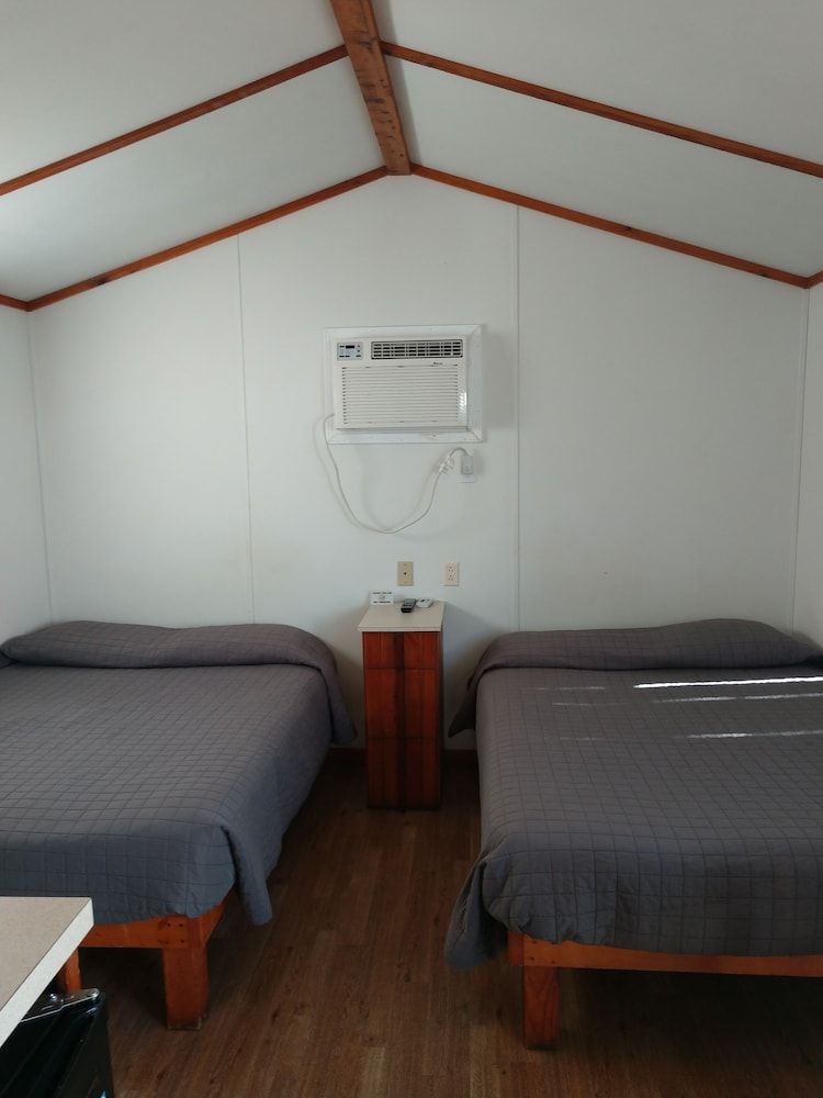 Empire Inn Motel - photo 12
