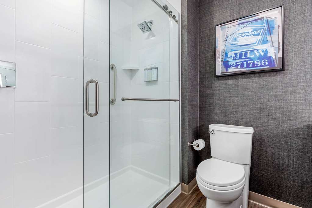 Cambria Hotel Milwaukee Downtown - photo 22
