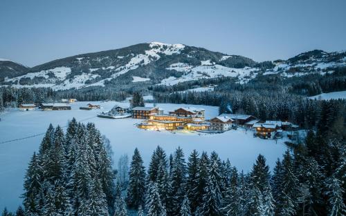 Gut Sonnberghof - carbon neutral hotel in Mittersill