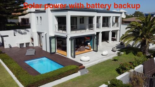 Beachhouse Seaview heated pool battery back up — 4-Star Luxury Hotel in Cape Town, South Africa