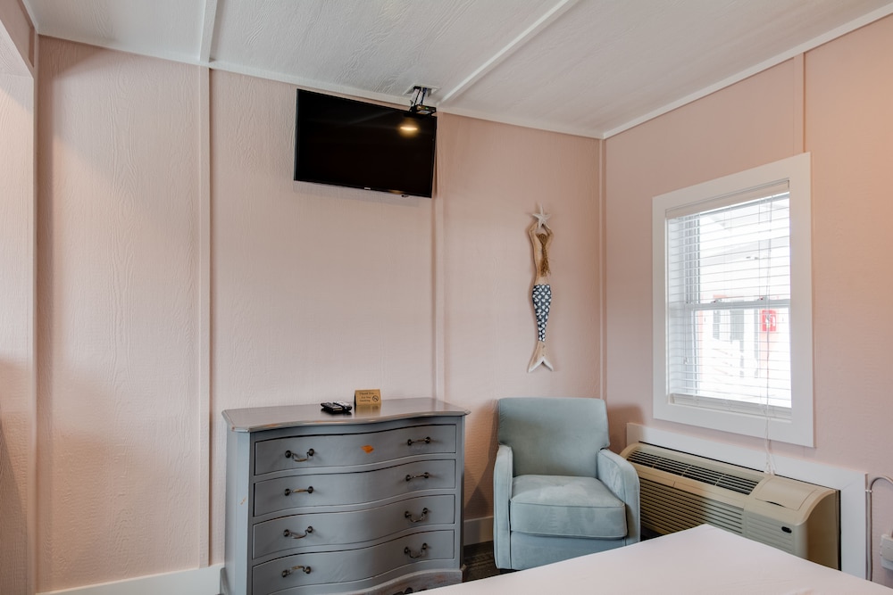 See Sea Motel - photo 41