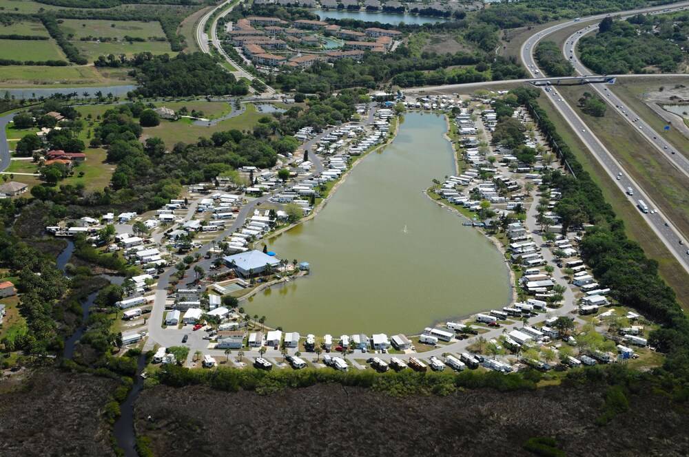 Winter Quarters Encore Manatee RV Resort - photo 8