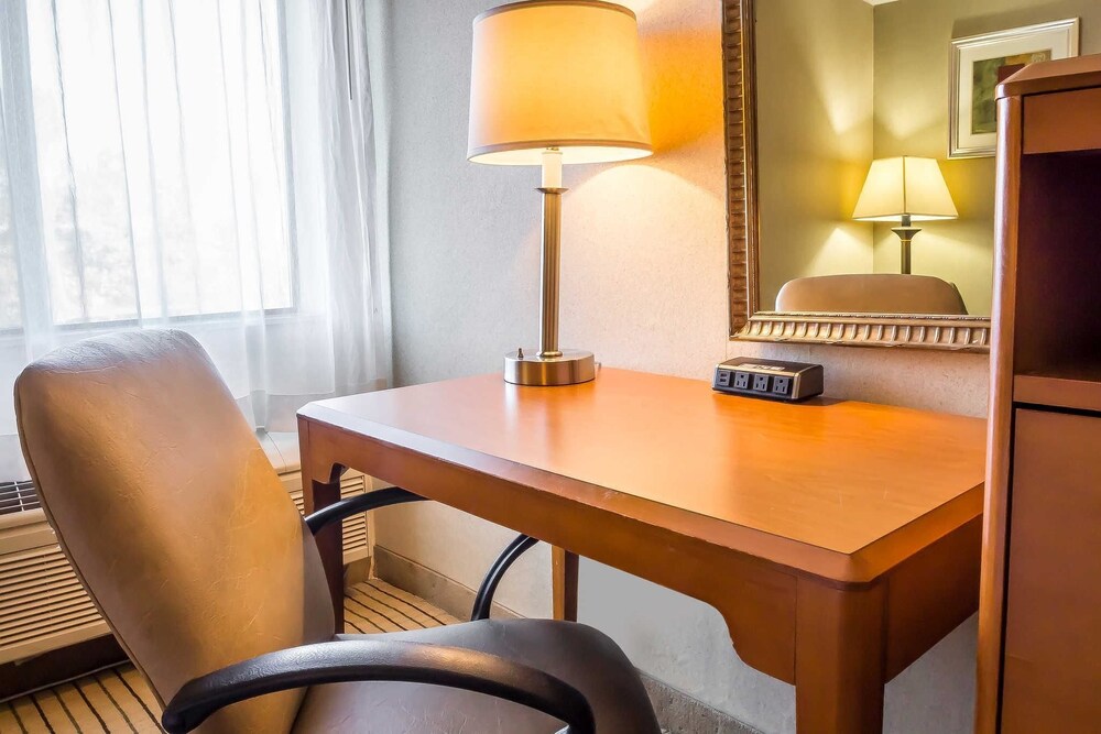Quality Inn Spring Valley Nanuet - photo 17