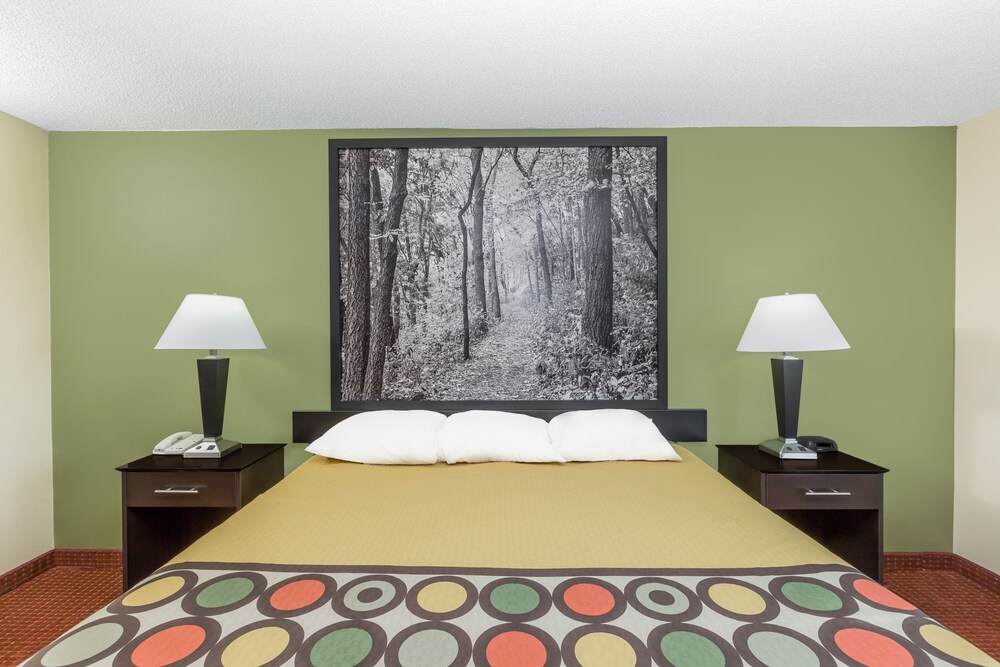 Western Inn & Suites - photo 9