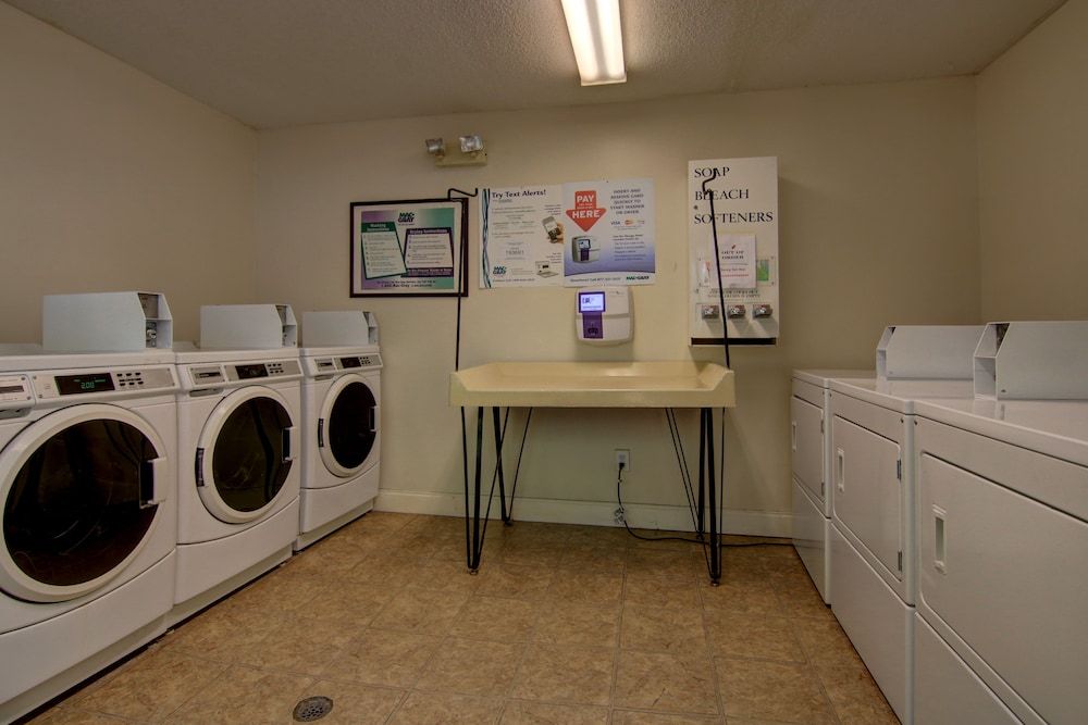 InTown Suites Extended Stay Atlanta GA KSU Kennesaw - photo 3
