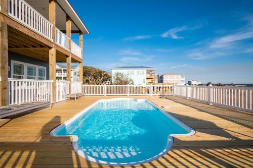 Ocean Wind by Oak Island Accommodations - photo 5
