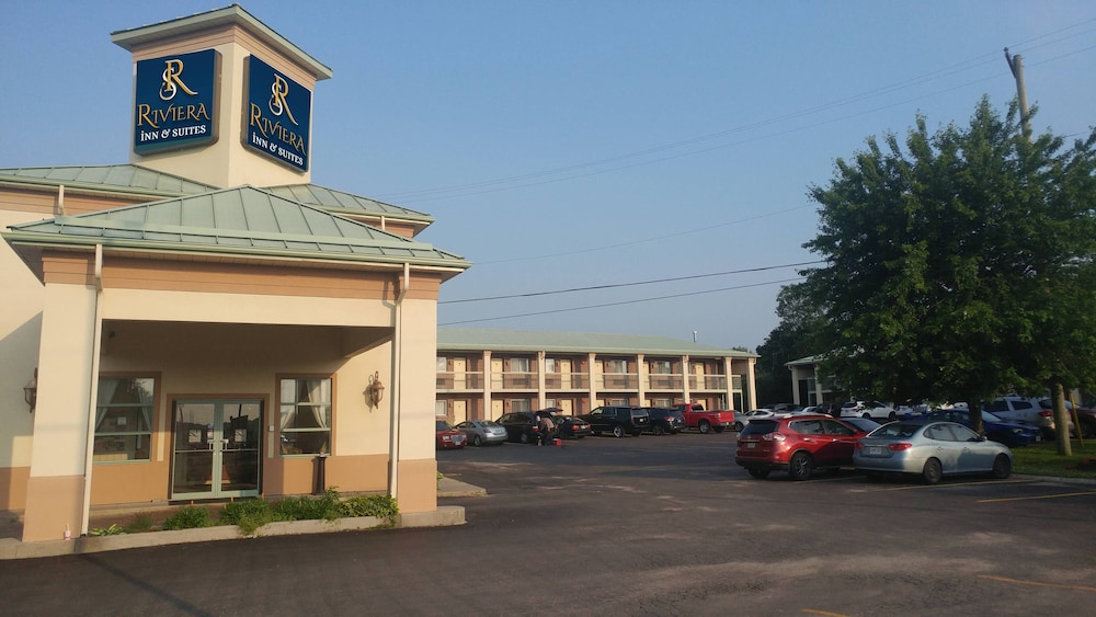 Riviera Inn And Suites 1000 Islands — Gananoque