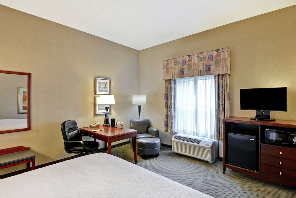 Hampton Inn Sayre - photo 18