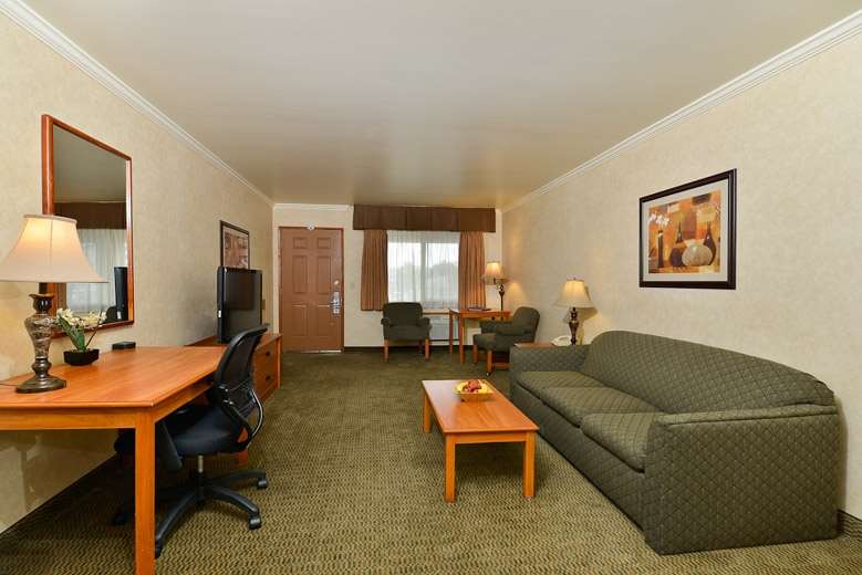 Best Western Holiday Hotel - photo 5