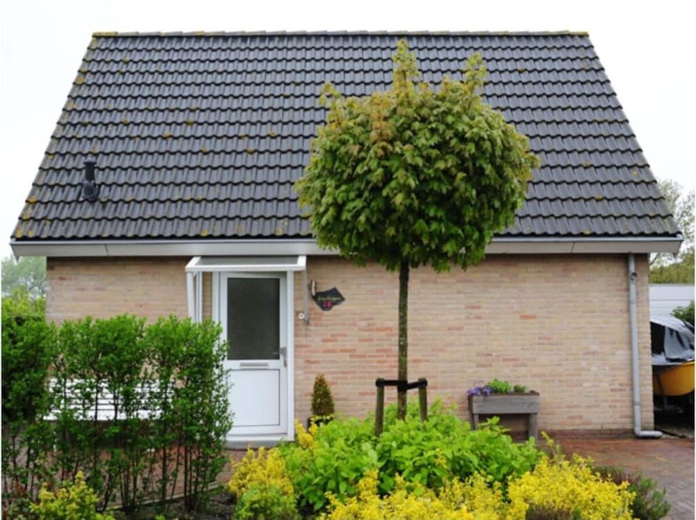 Huijsmansverhuur Type A De Luxe Grevelingen 16 — Ouddorp