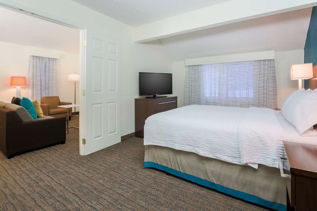 Hawthorn Suites by Wyndham Tinton Falls - photo 14