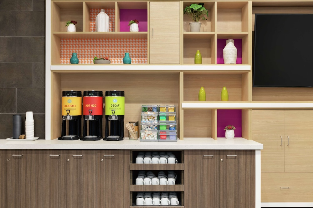 Home2 Suites by Hilton Scottsdale Salt River - photo 2