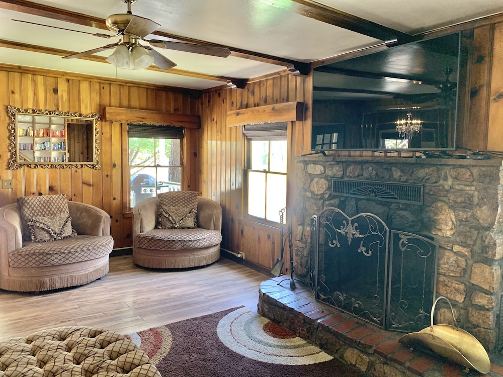 Grey Squirrel Resort - photo 111
