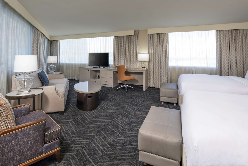 DoubleTree by Hilton Hotel Nashville Downtown - photo 14