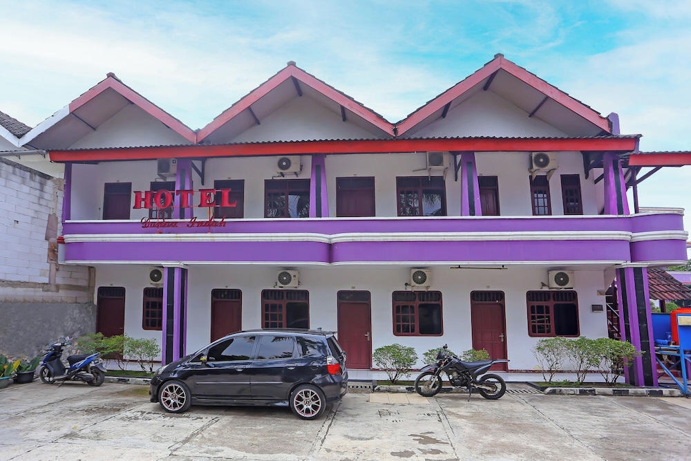 Spot On 3978 Hotel Danau Indah — hotel in Bekasi