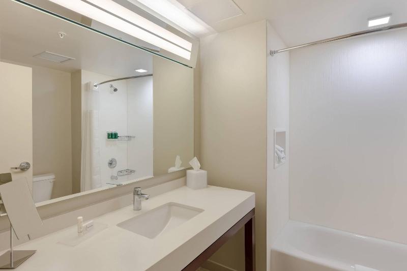 Courtyard by Marriott Savannah Airport - photo 36