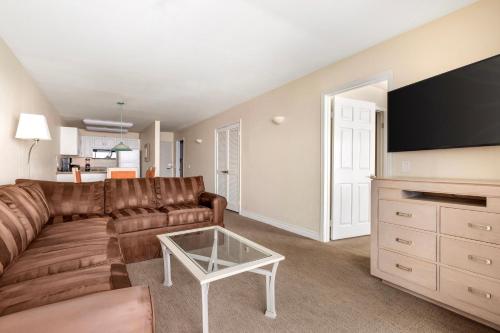 Hilton Vacation Club Riviera Beach & Shores - photo 65